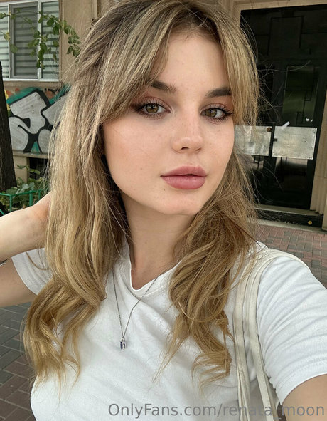 Renata moon top actress img