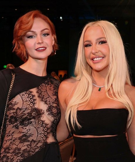 sexy mom onlyfans sexy naked pic