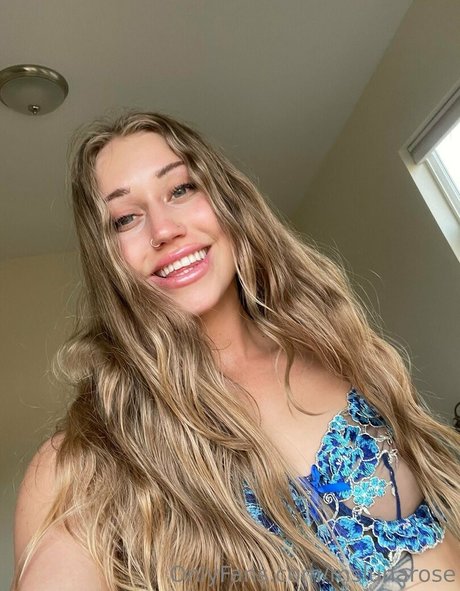 lingerie babe onlyfans nude pic