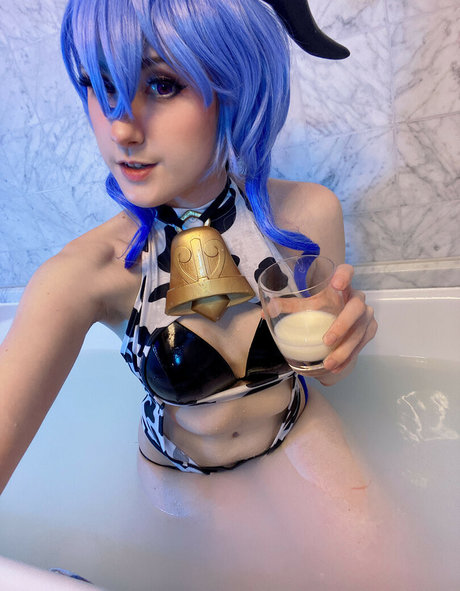 Mangoloo Cosplay naked model gallery