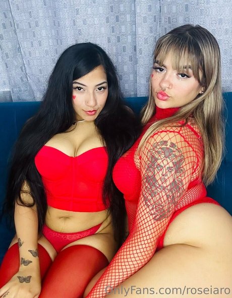 roseiaro erotic model gallery