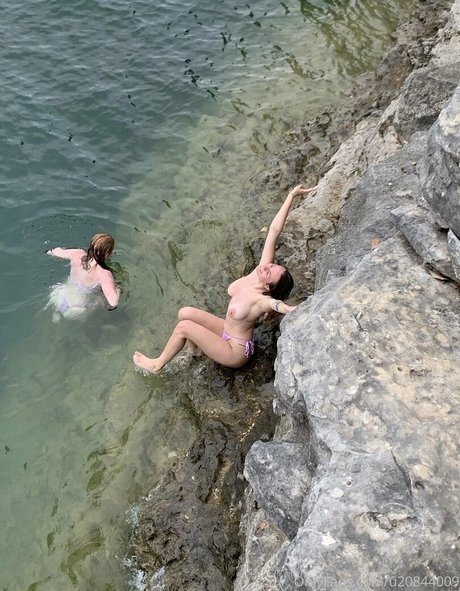 lesbian anal strapon onlyfans free porn photos