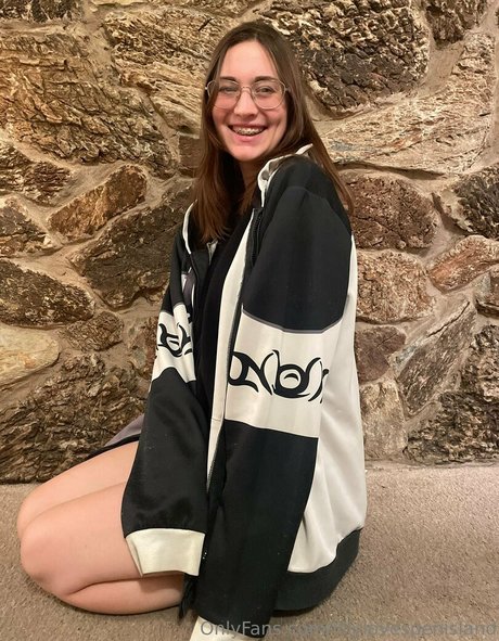 lillylovespenisland high quality pornstar galleries