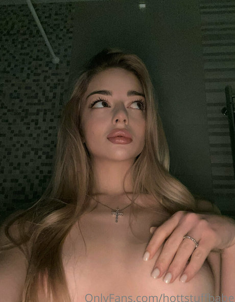 valeriya xxx naked pornstar pic