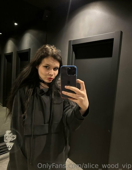 alice wood vip hd star image