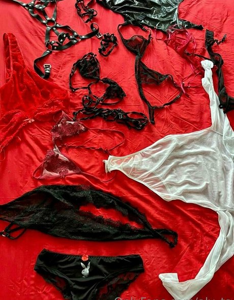 feet milf onlyfans art nude photos