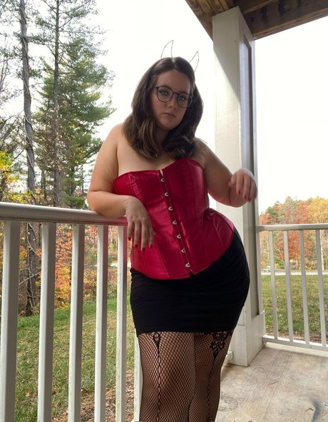 onlyfromsaraa pretty actress photo