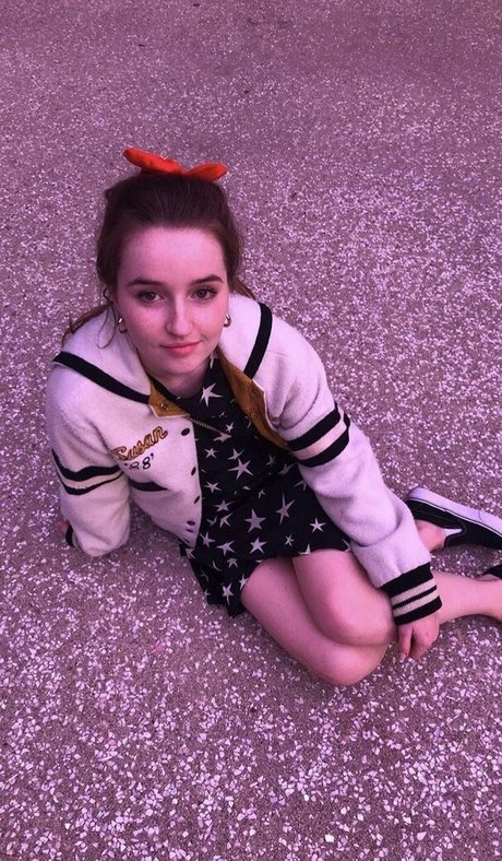 Kaitlyn Dever model best pics