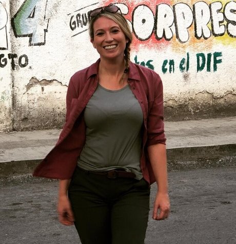 Sarah Cruddas hd actress pictures