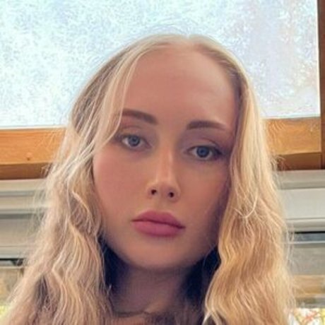 emilia tt pornstar perfect img