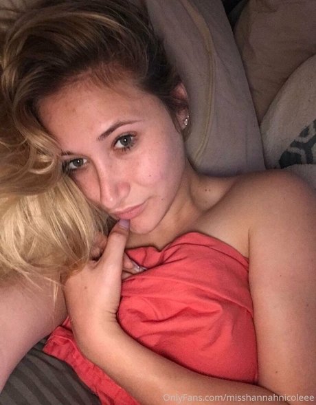 misshannahnicoleee model free pics