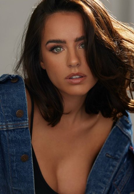 bisexual couple onlyfans pornographic archive