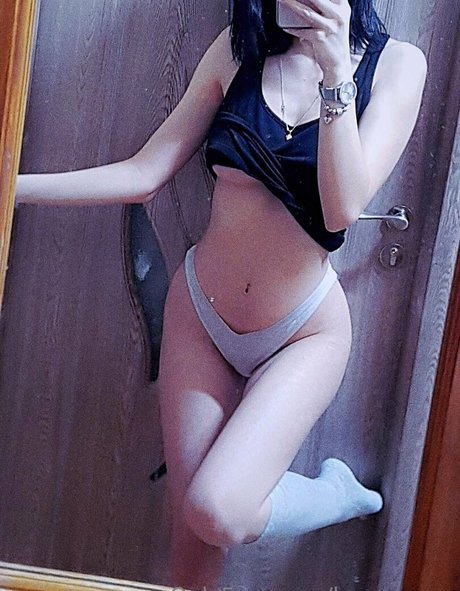 bunny mee model sex photo