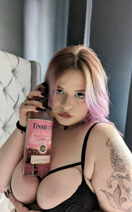 Mina Cinnamon hd model pics