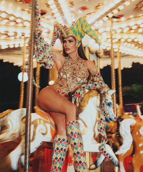 Deborah Secco pornstar sexy galleries