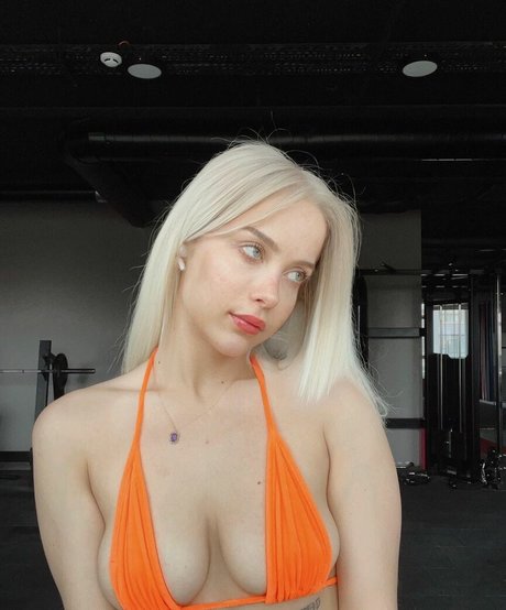 mouth onlyfans naked pic