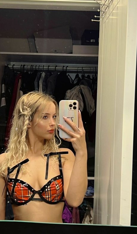 gizemsavagex free pornstar pics