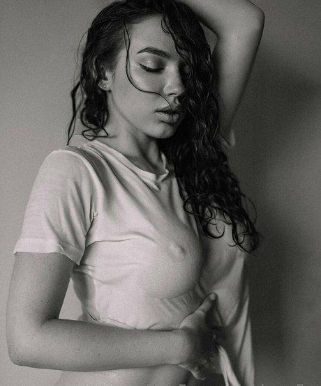 latina solo onlyfans nudes pictures