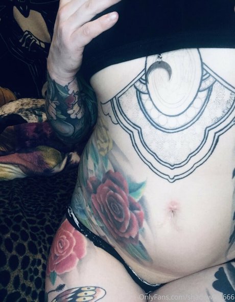 shadowkat666 pretty model picture