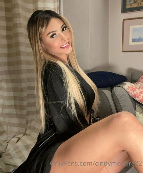 cindymoreira22 hot model image