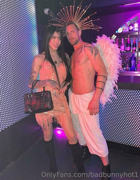 badbunnyhot1 porn star photos