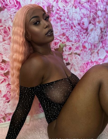 godknowsimbroke adult model pictures