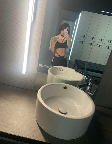 Fasoollka pretty actress images