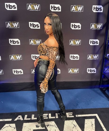 brown onlyfans exclusive image