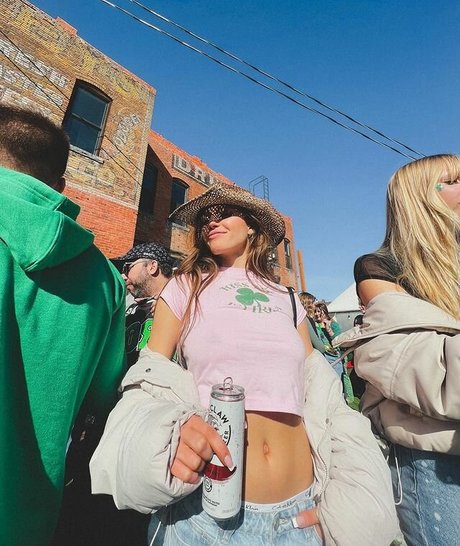 Sylvia Snyders art pornstar pictures