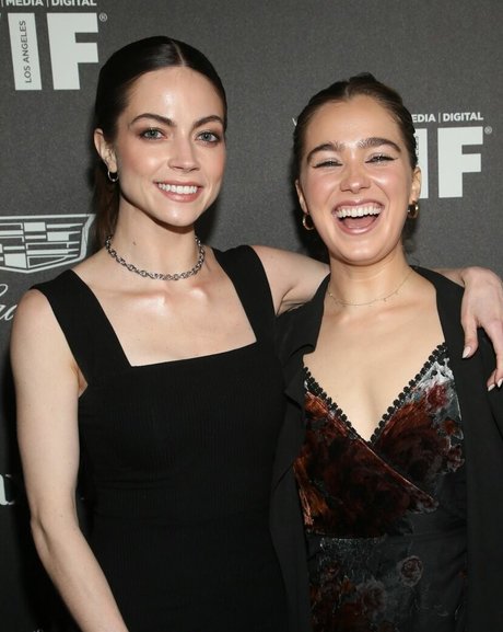 Haley Lu Richardson erotic star picture