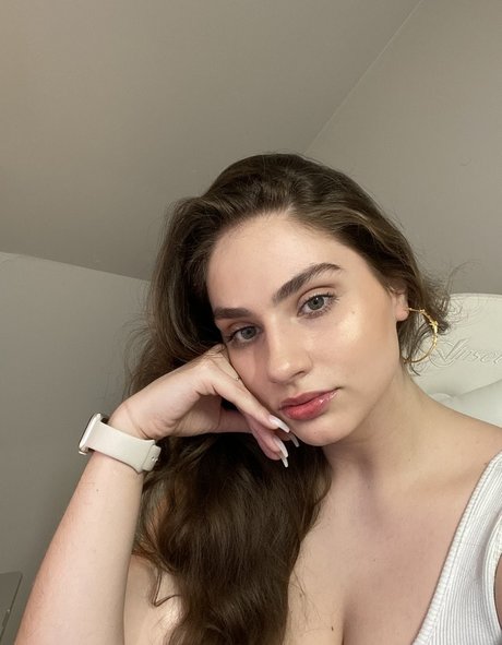 moms onlyfans beautiful naked photos