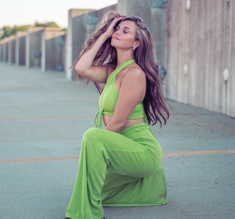 Gabby J David model hd pics