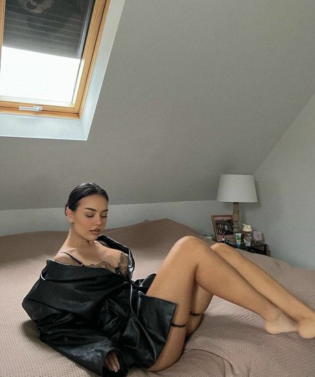 babe brunette onlyfans free nude images