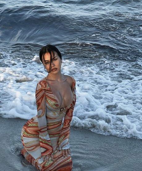 boobs onlyfans top image