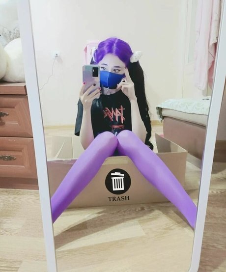 tsundurka pornographic model pics