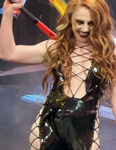 Isla Dawn xxx pornstar gallery