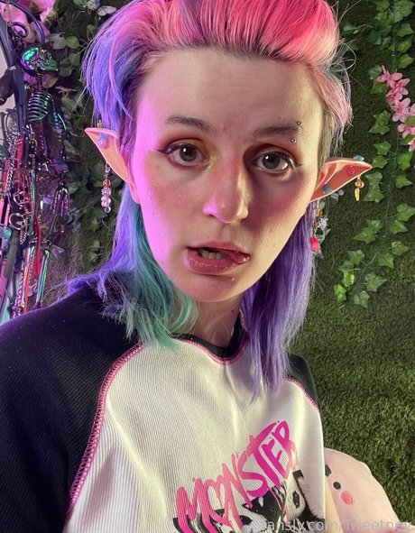 Tweetney model perfect archive