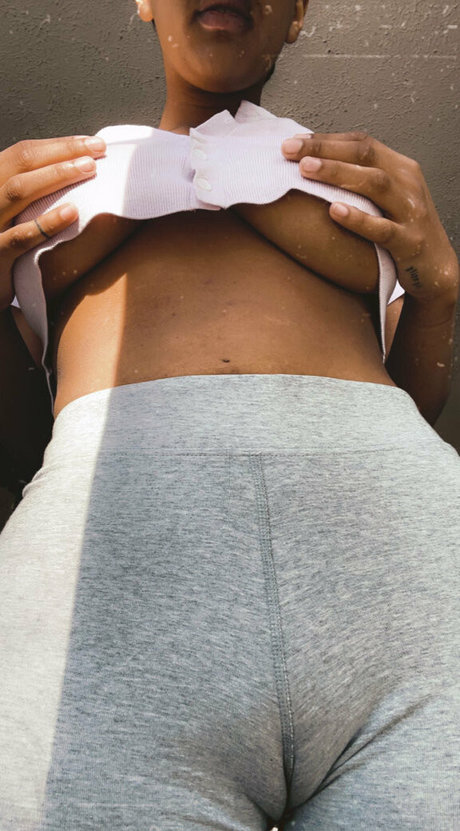 jaadenforfree star sexy photo