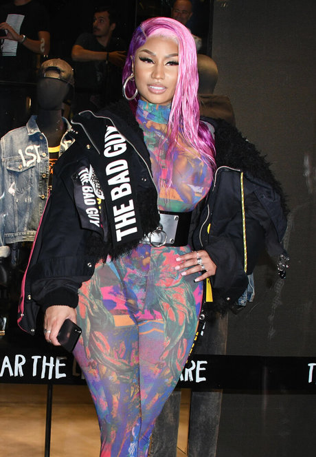 Nicki Minaj pornographic actress pics