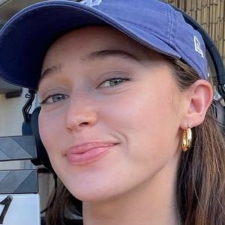 Alycia Debnam Carey star beautiful gallery