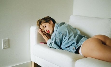 bisexual couple onlyfans hot sexy picture