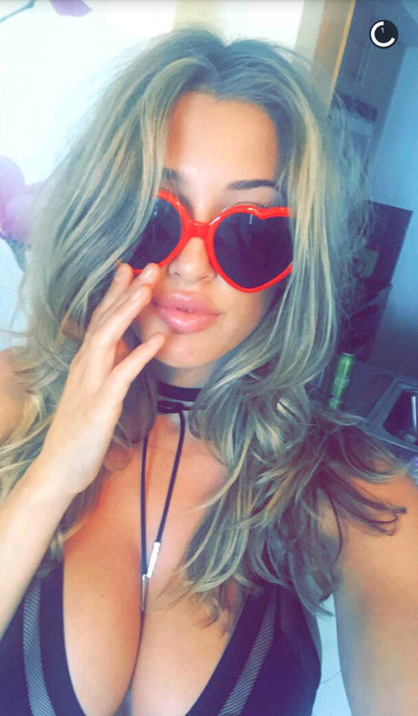 Lindsey Kevitch erotic actress photo