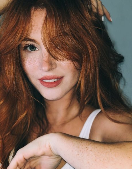 danielleboker pretty actress images