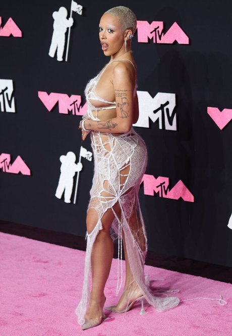 Doja Cat nice star archive