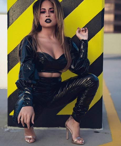 emo girls onlyfans exclusive img