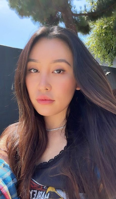 Olivia Sui model beautiful pics