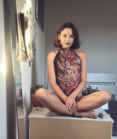 Li lana exclusive actress images