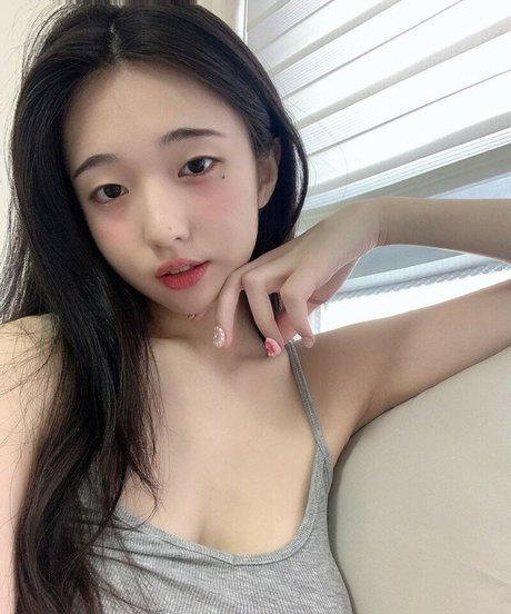 Lee Yeonwoo beautiful pornstar images