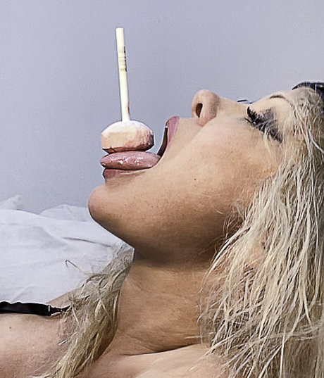 boobs onlyfans pornos photo