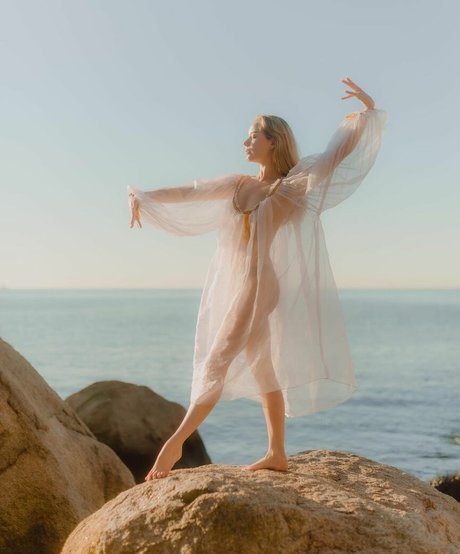 queen astraea pornstar hd images